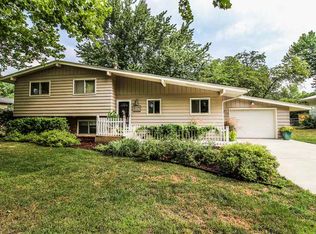 2920 James Ave, Manhattan, KS 66502