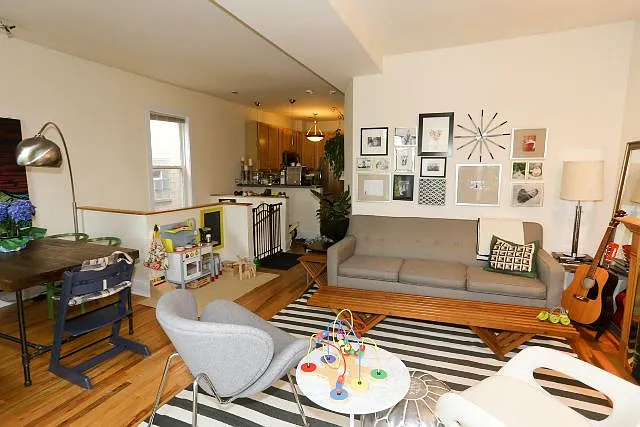 1935 N Wood St #2F — Photo 7