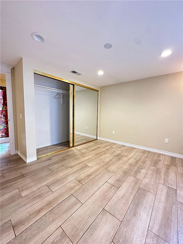 1 bed, 300 sqft, $1,695 — Photo 2