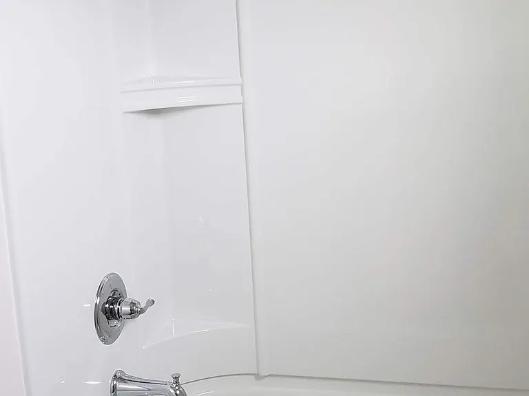 guest bath with tub