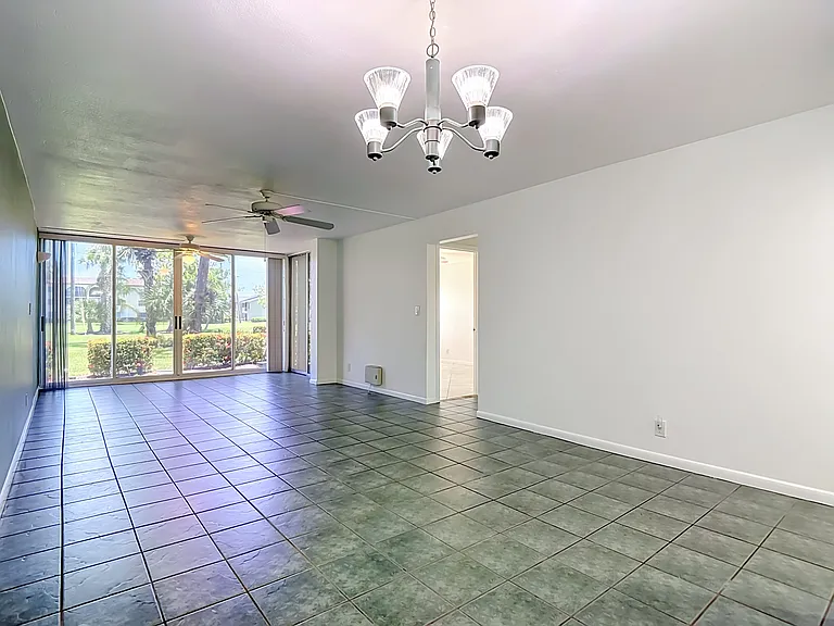 1087 Forest Lakes Dr #102 — Photo 7