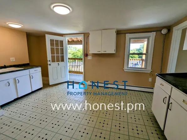 3 Jefferson St Unit 5, Augusta, ME 04330