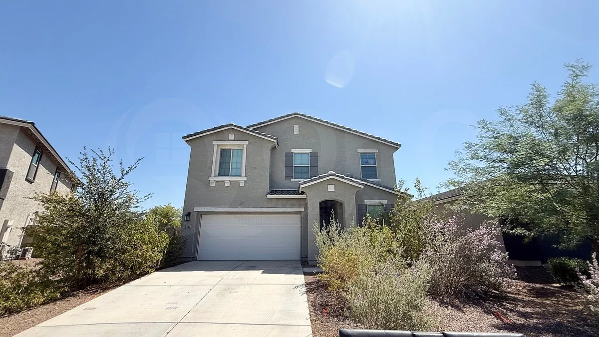 5 bed, 3.0 bath, 2939 sqft, $3,250 — Photo 1
