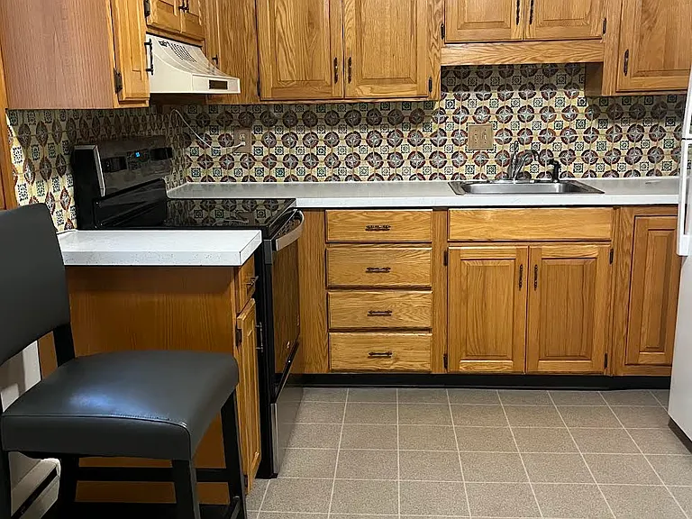 38 Jacqueline Rd #B — Photo 4