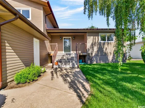 1112 11th STREET, Humboldt, SK S0K 2A0