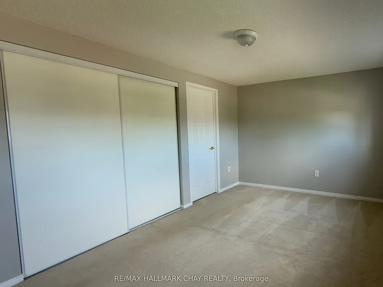 207 Tunbridge Rd — Photo 14