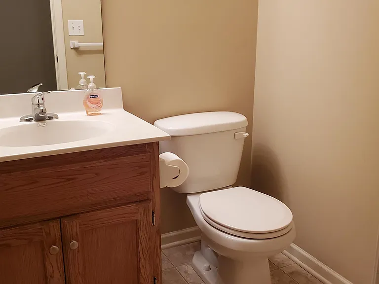 425 Hawthorne Blvd #2 — Photo 8
