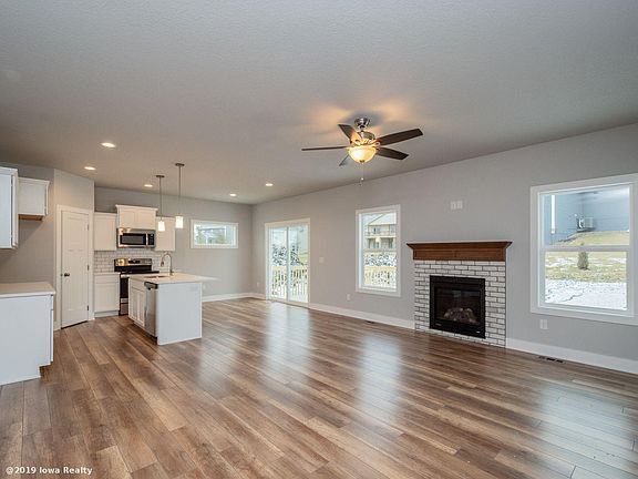 4th image of 5055 Bulldog Ave