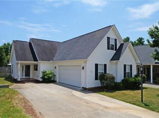 1322 Fort Place Ct, Winston Salem, NC 27127