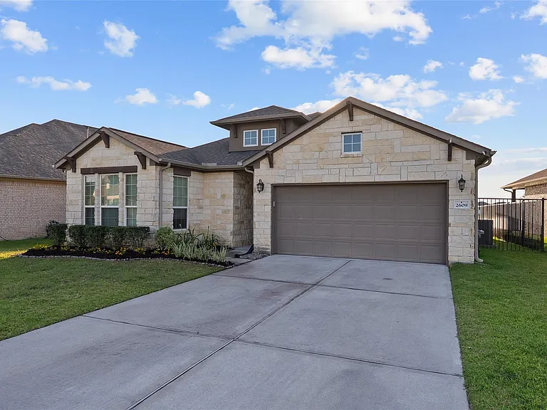 2609 Arbor Edge Xing — Photo 1