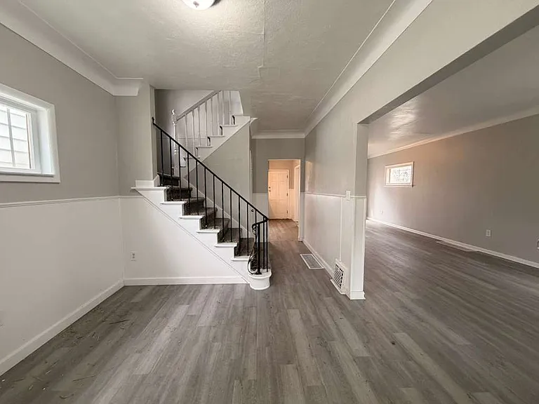 3103 Cottage Ave — Photo 1