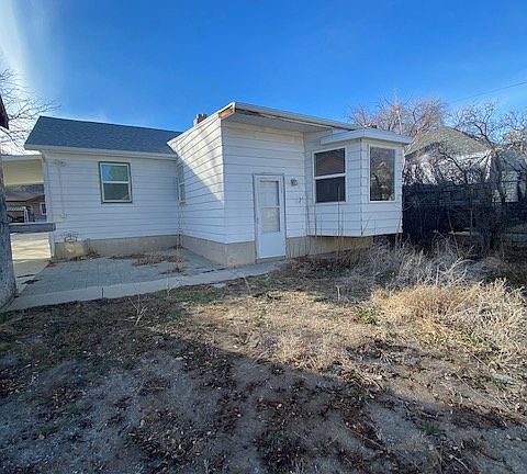 2nd image of 718 N 200 E