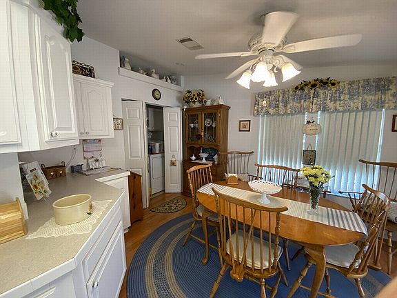4th image of 1610 Shady Ln #M-23