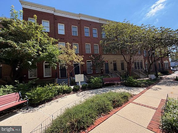 2nd image of 2352 Cobble Hill Ter