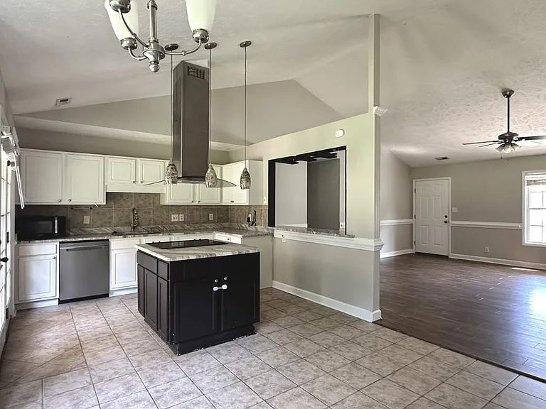 124 Bayou Ct — Photo 6
