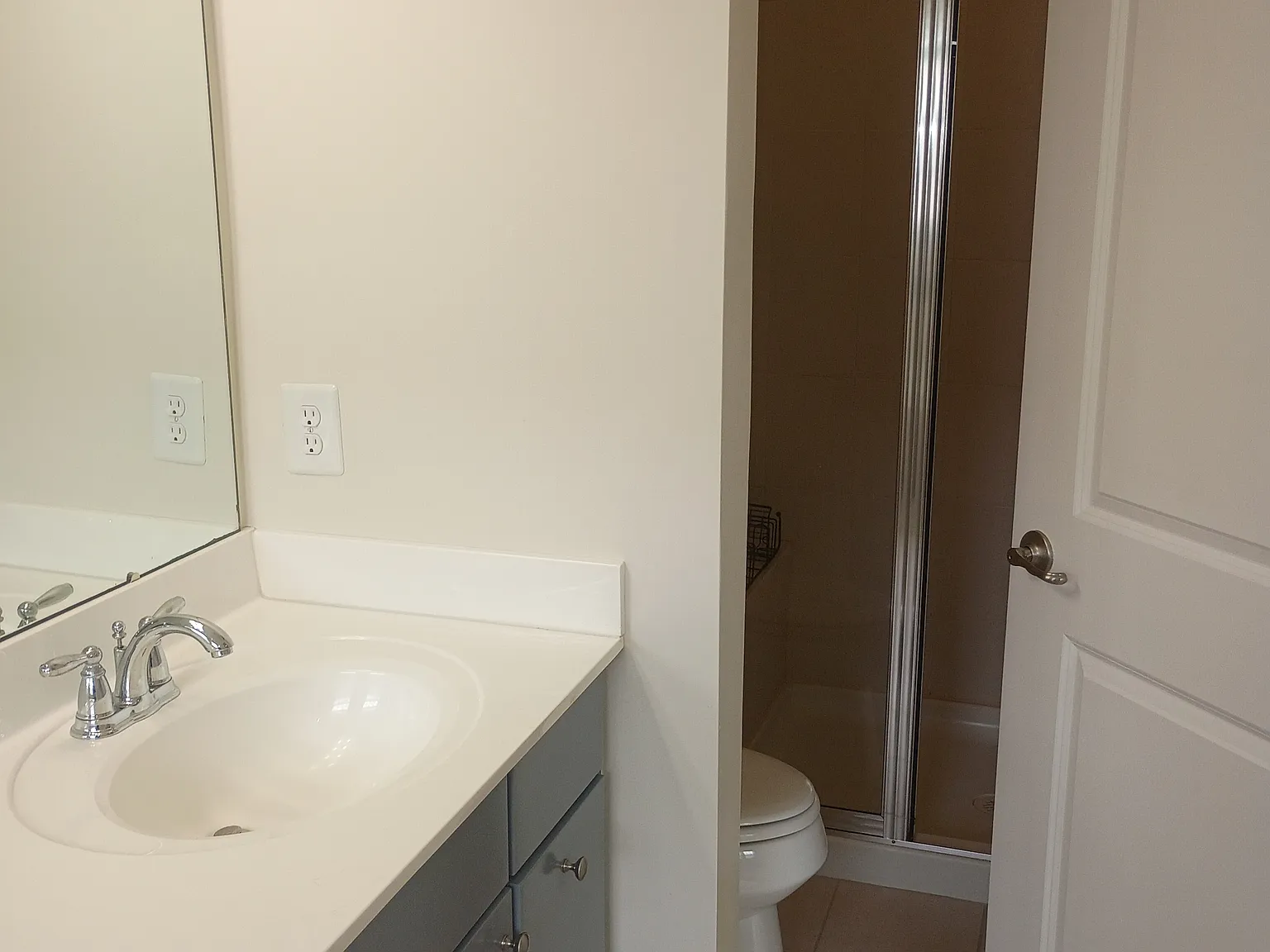 4 bed, 3.5 bath, 2520 sqft, $4,895 — Photo 4