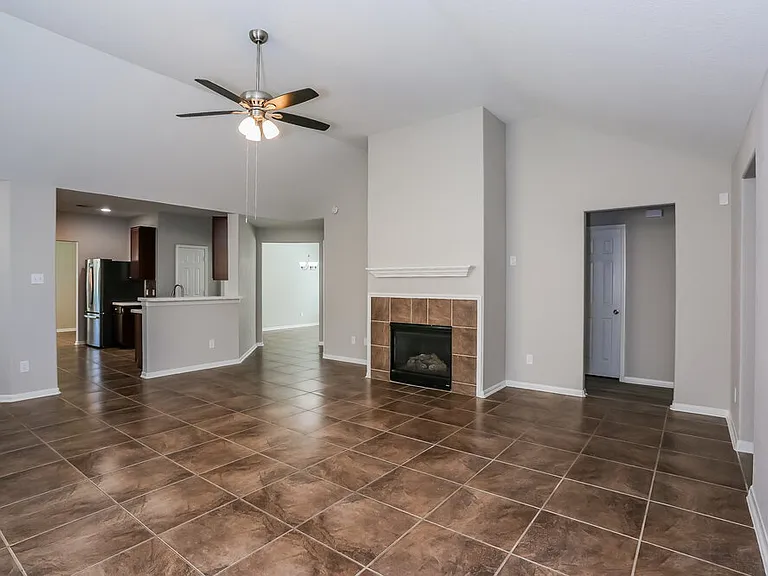 5202 El Tigre Ln — Photo 4