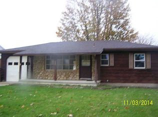 822 Park Dr, Wapakoneta, OH 45895