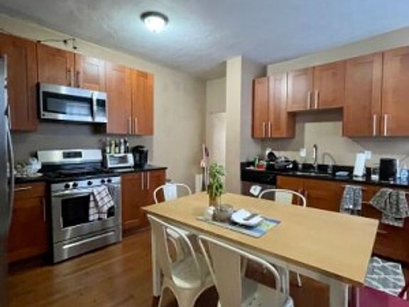 3rd image of 8 Glenville Ave #3A