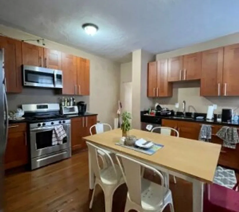 30 Glenville Ave #6
