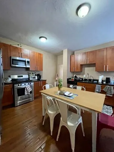 6 Glenville Ave #3 Photo 1