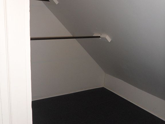 4th image of 609 Richmond Ave APT 5