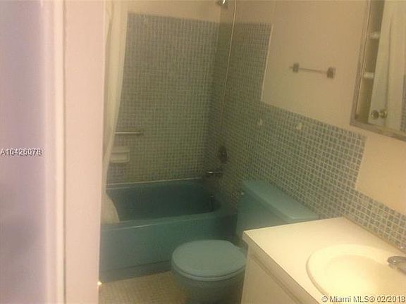 5th image of 20275 NE 2nd Ave APT 24