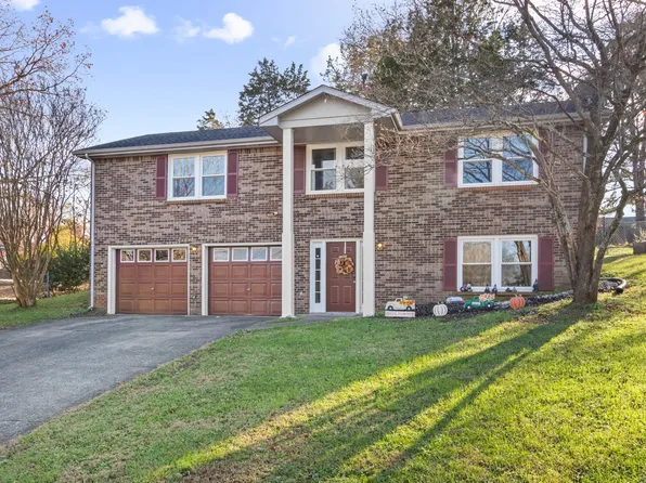 414 Needlewood Dr, Clarksville, TN 37040