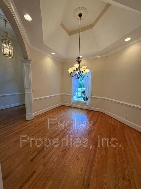 4 bed, 3.5 bath, $2,695 — Photo 3