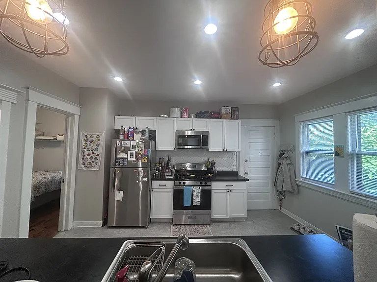 260 Eastern Ave SE #1 — Photo 2