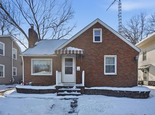 2839 E Locust St, Davenport, IA 52803