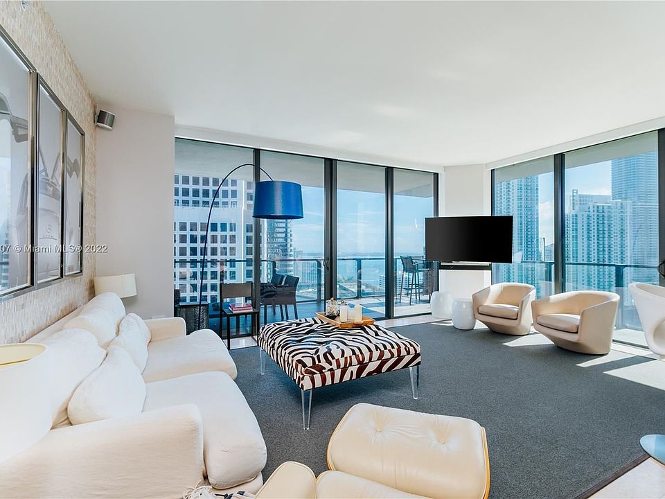 1st image of 68 SE 6th St APT 2601