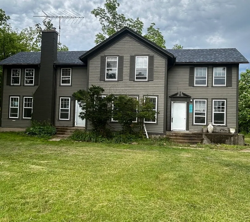 37256 N State Route 83 #83