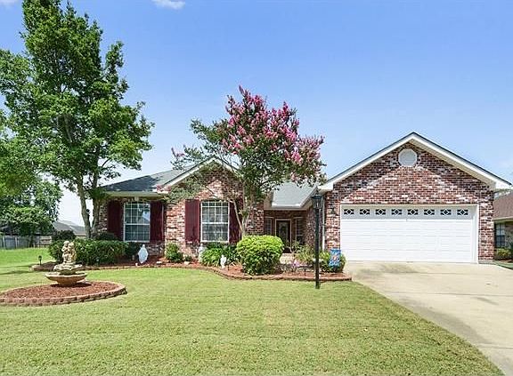 2nd image of 3829 Lake Arrowhead Dr
