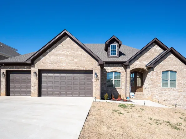 1905 Tapped Maple Dr, North Little Rock, AR 72120