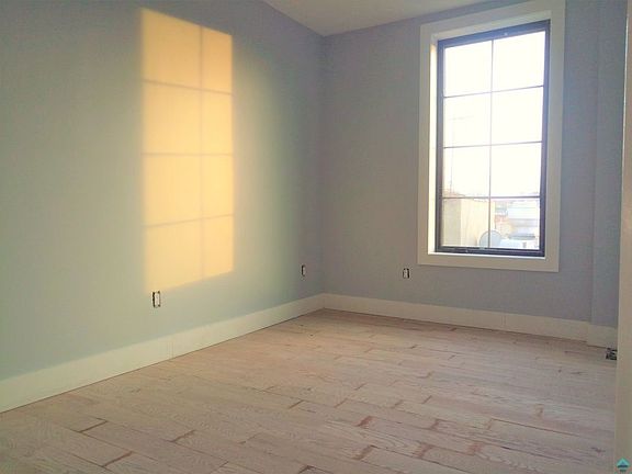 2nd image of 681 Franklin Ave #7NF6NIT