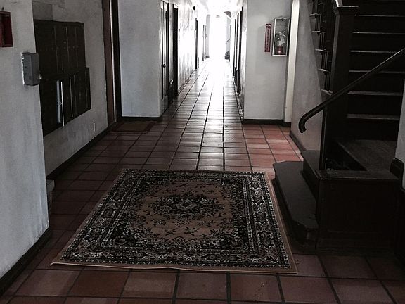 3rd image of 1012 N Ardmore Ave #106