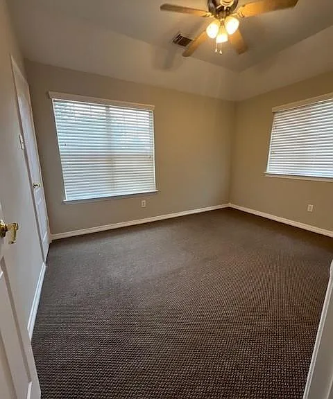 9219 Hidden Lake Cir E — Photo 13