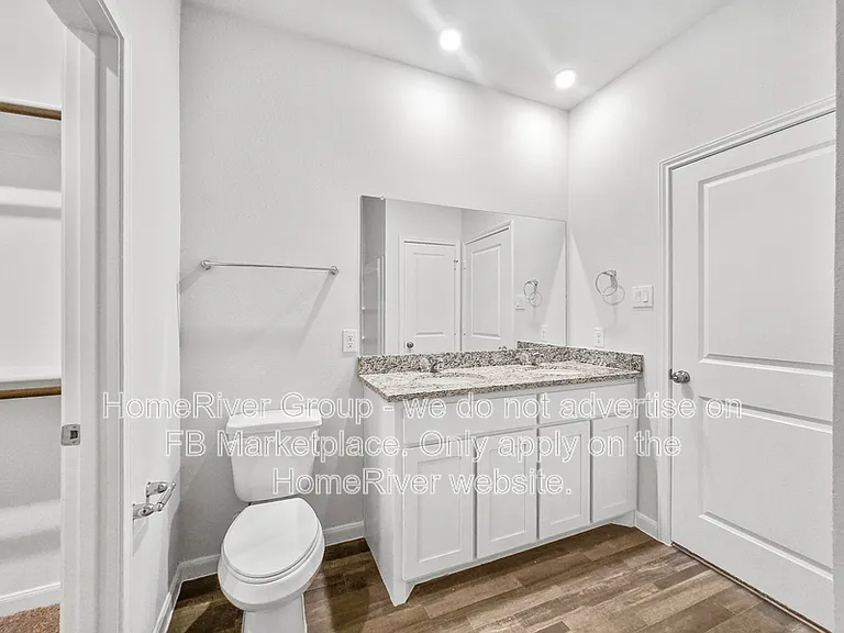 613 Jameson St — Photo 8