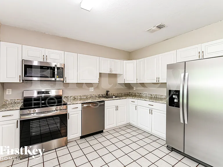 17420 Duquesne Rd — Photo 8