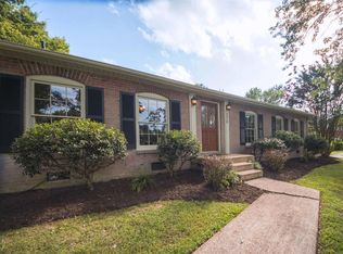 8028 Sawyer Brown Rd, Nashville, TN 37221