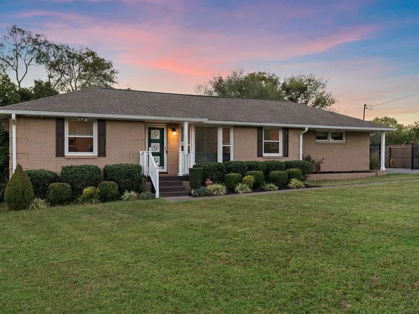 3005 Stanwyck Dr, Nashville, TN 37207
