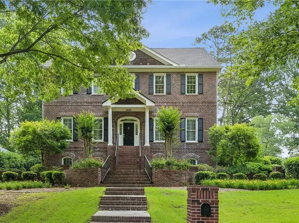 2039 Fisher Trl NE, Atlanta, GA 30345