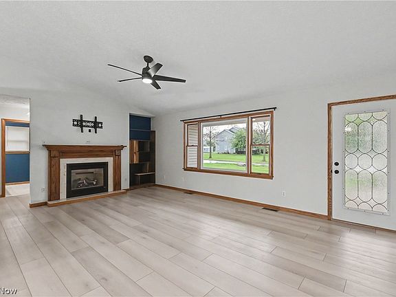 3rd image of 254 W Durbin Cir