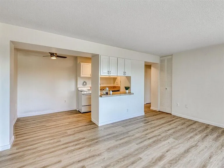 Irvington Apartments — Photo 19