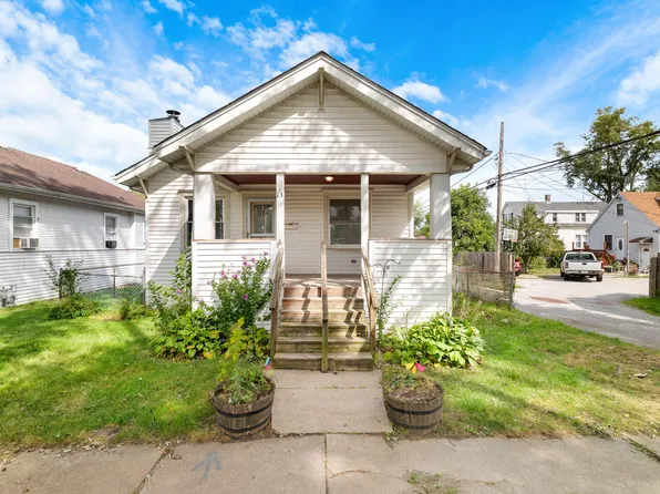 13 W 37th St, Steger, IL 60475