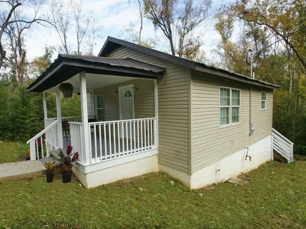515 Simpson St, Chattahoochee, FL 32324