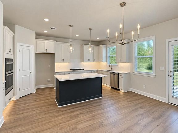 5th image of 8855 McKaskey Lane Ball