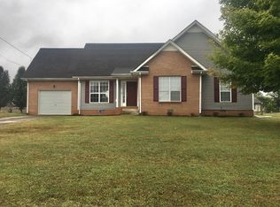 1004 Cooper Dr, Oak Grove, KY 42262
