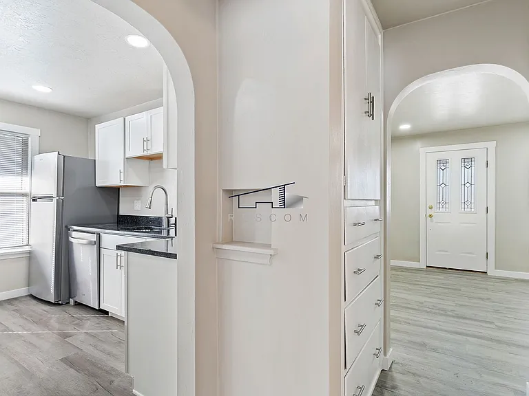 3480 Ogden Ave — Photo 10